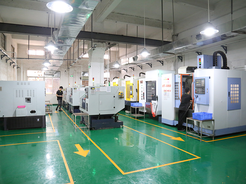 蜜桃视频APP大全下载入口车床加工车间